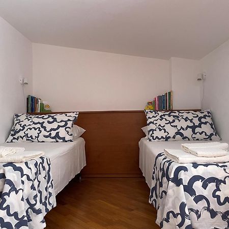 La Casa Nel Cortile Apartment Castelbuono  Luaran gambar
