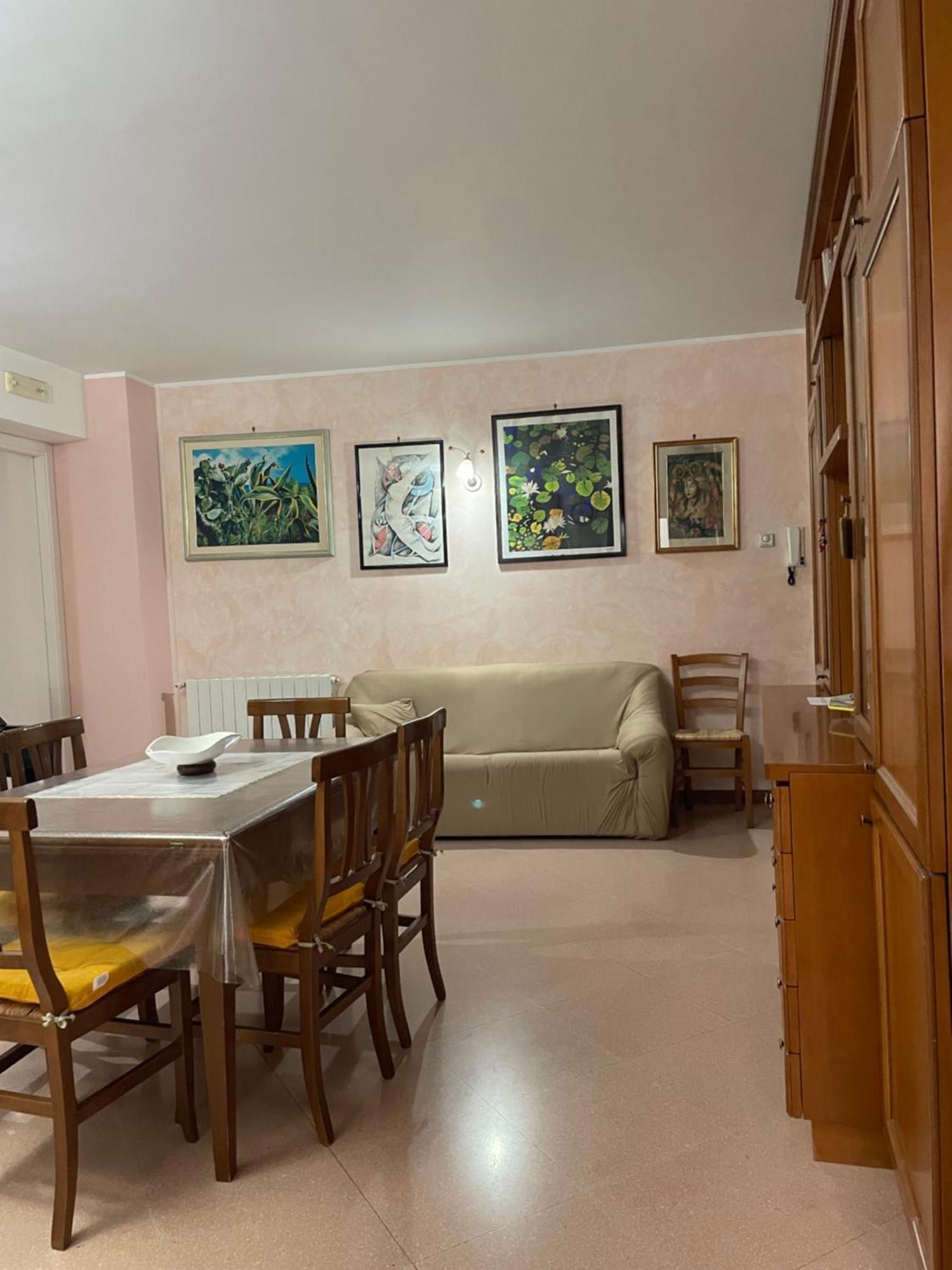 La Casa Nel Cortile Apartment Castelbuono  Luaran gambar