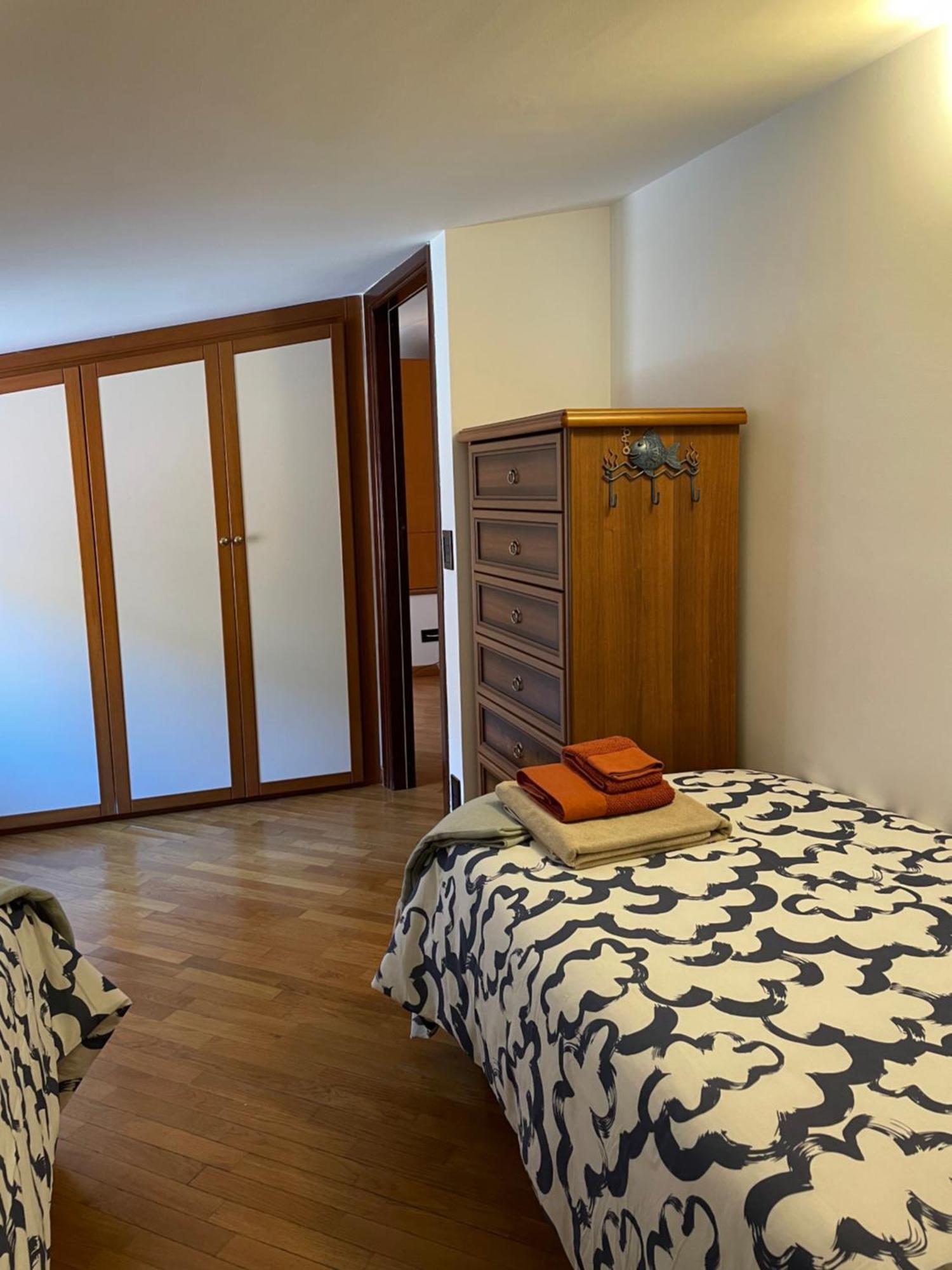 La Casa Nel Cortile Apartment Castelbuono  Luaran gambar