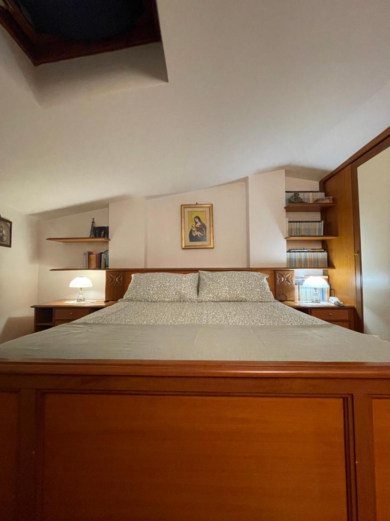La Casa Nel Cortile Apartment Castelbuono  Luaran gambar